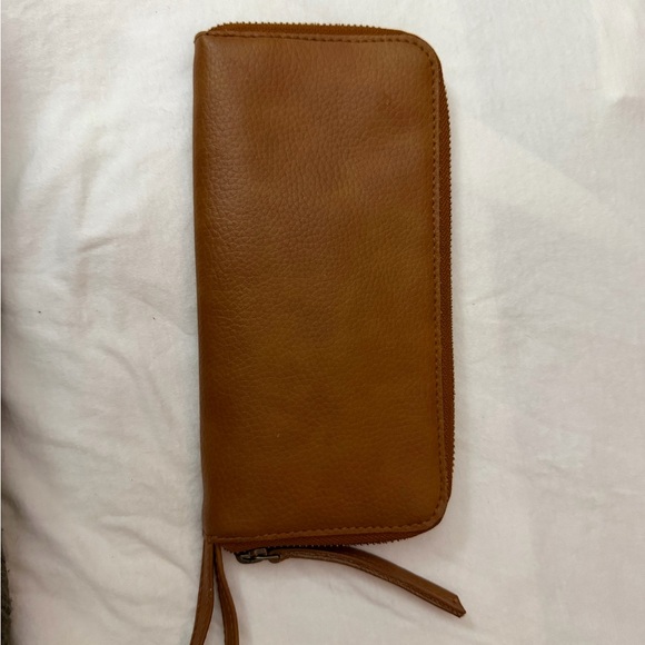 Free People Tan Leather Women’s Wallet - Picture 2 of 3